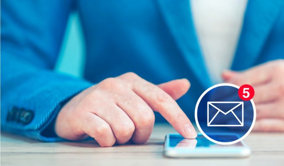 how 360 SMS App help the hospitality sector